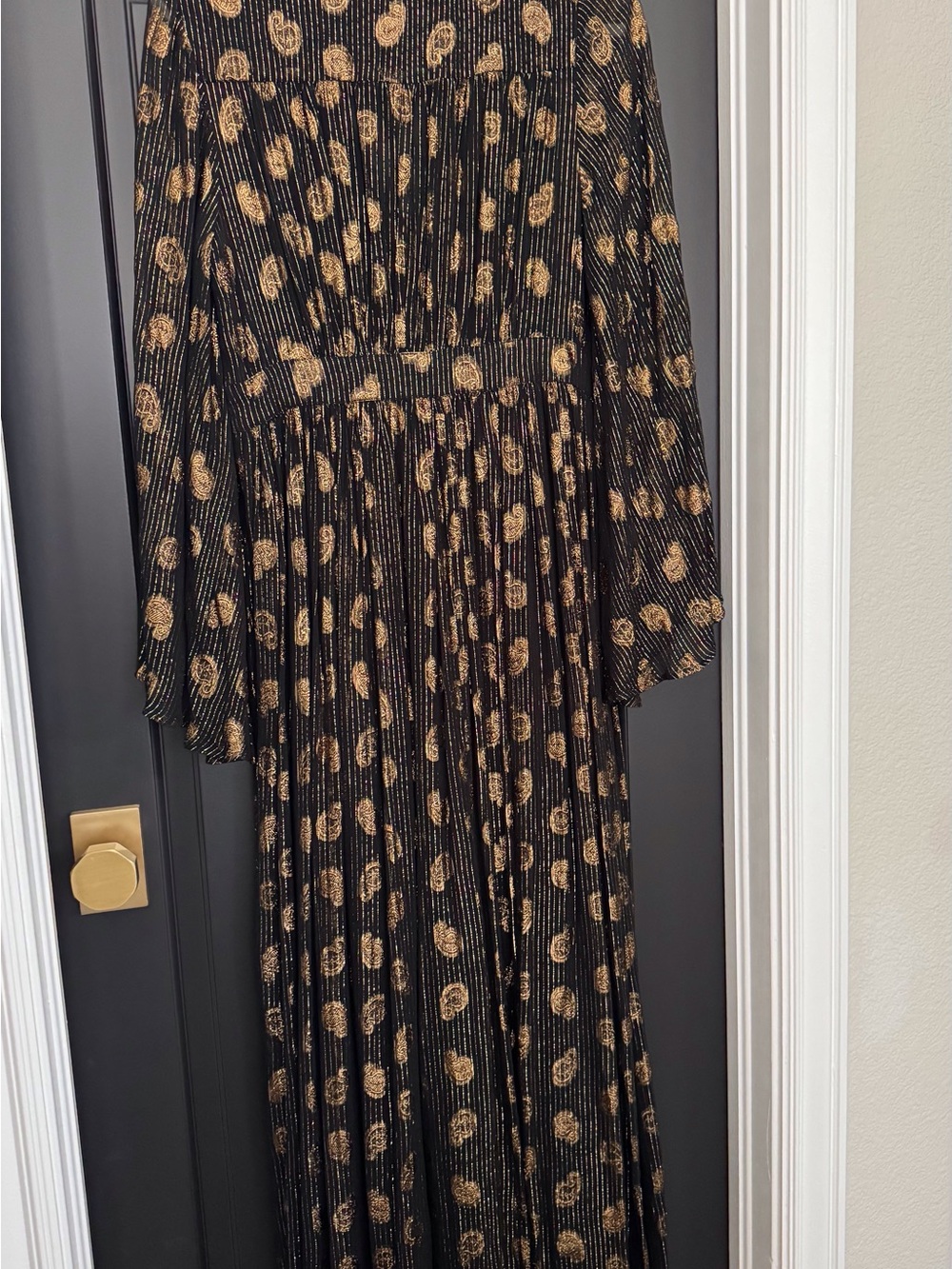 MILLE Caye Maxi Butterfly Sleeve Black Gold Metallic Dress - Picture 4 of 12